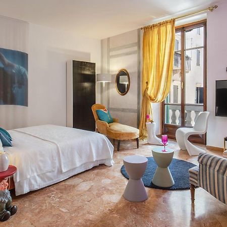 Billie'S Flat Red - Art & Design Apt In Verona Historic Centre Zewnętrze zdjęcie