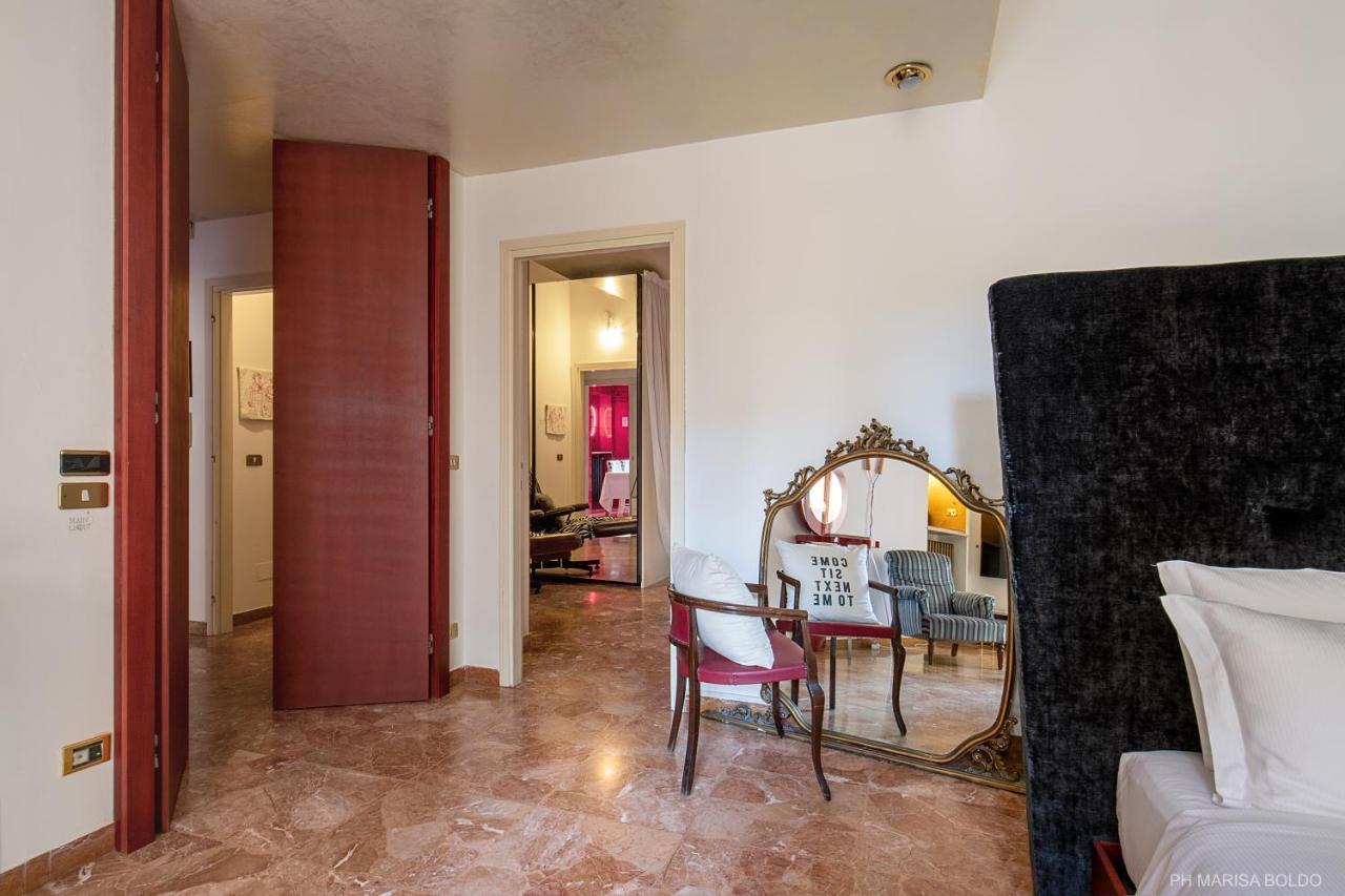 Billie'S Flat Red - Art & Design Apt In Verona Historic Centre Zewnętrze zdjęcie